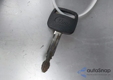 2017 Toyota Yaris Le z USA, uszkodzony, nr VIN VNKKTUD38HA074405